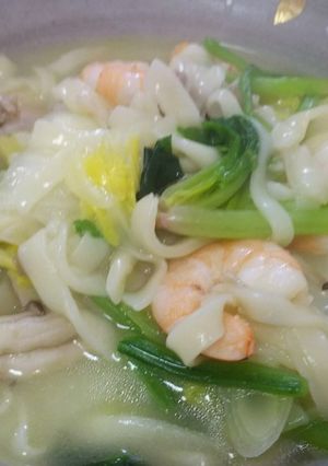 簡単絶品・たっぷり野菜の海老煮込みうどん-レシピのメイン写真