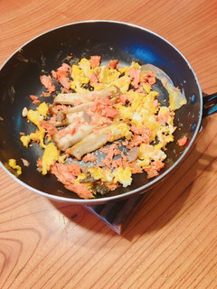 エリンギと卵しゃけのゴマ炒め-レシピのメイン写真
