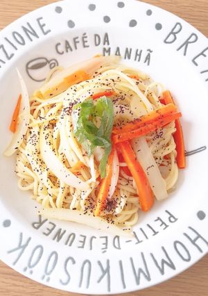 味付け簡単！梅とゆかりのさっぱりパスタ-レシピのメイン写真