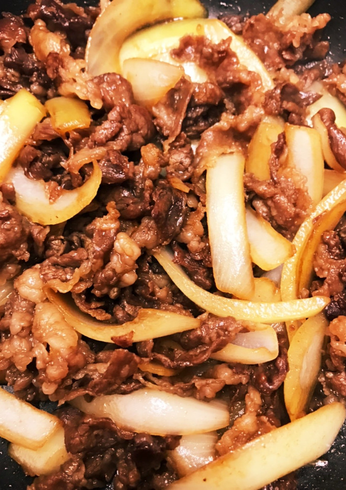 簡単！玉ねぎと牛肉のオイスターソース炒め-レシピのメイン写真