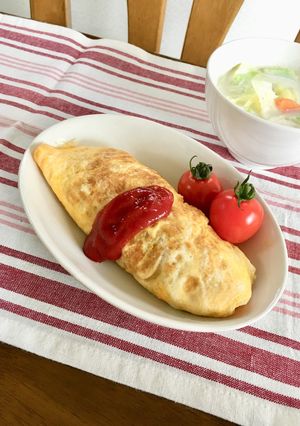 オムライスがフライパンからスルん♪-レシピのメイン写真