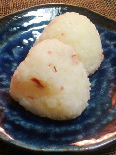桜の花の香りがふんわり☆さくら握り♪~♪-レシピのメイン写真