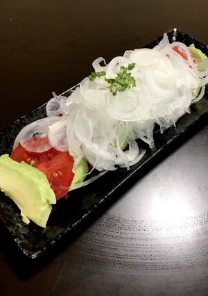 アボカドとトマトのシンプルサラダ-レシピのメイン写真