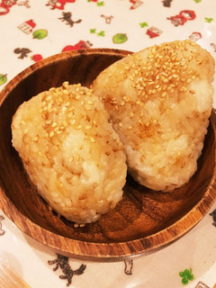 残りごはんで香ばしく♡ごまおにぎり-レシピのメイン写真