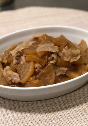 フライパンで簡単！大根と豚肉の甘辛煮♡-レシピのメイン写真