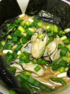 真冬の牡蠣味噌ラーメン-レシピのメイン写真