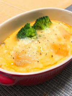 塩ラーメンスープで☆お餅ーズ卵グラタン-レシピのメイン写真