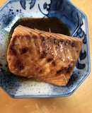 サーモンステーキ蜂蜜醤油ソース