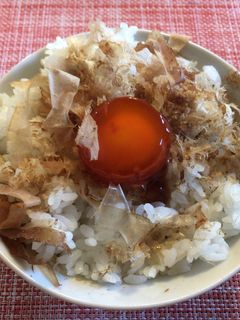 醤油漬け卵黄の卵かけご飯-レシピのメイン写真