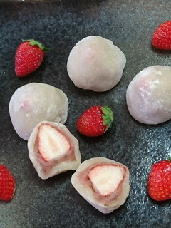 桜あんいちご大福-レシピのメイン写真