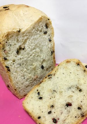 HBでベーコンオリーブチーズ食パン-レシピのメイン写真