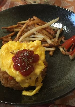炊き込みツナライスで簡単オムライス-レシピのメイン写真