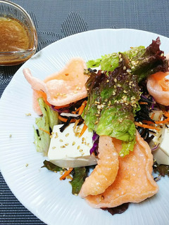 豆腐の和風サラダ海老煎餅のせ-レシピのメイン写真