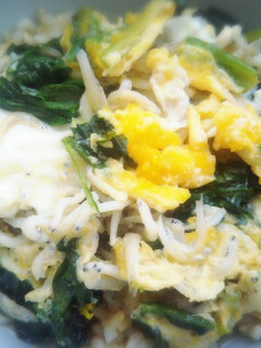 香味しらすにほうれん草玉子丼-レシピのメイン写真