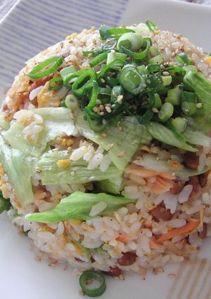 納豆嫌いもイケル？！鮭レタスチャーハン♪-レシピのメイン写真