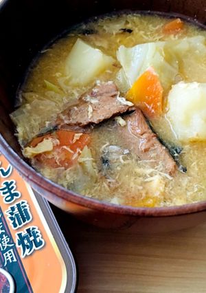 さんまの蒲焼き缶ぶっこみ汁☆お味噌汁-レシピのメイン写真
