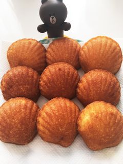 カリふわ♪ お店のようなマドレーヌ-レシピのメイン写真