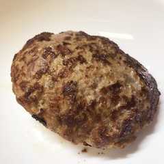 รูปของ シンプルなハンバーグ