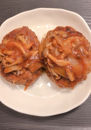 絶品♪ふわふわ煮込みハンバーグ-レシピのメイン写真