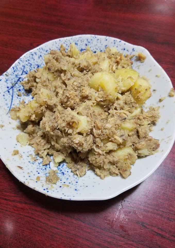 ジャガイモと鯖の水煮缶炒め-レシピのメイン写真