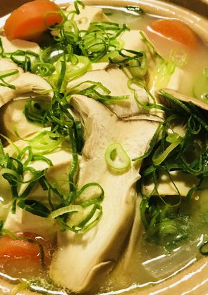 鶏もも肉＆大きなエリンギの野菜豆腐鍋-レシピのメイン写真
