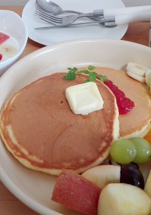 お店のパンケーキ風ホットケーキ-レシピのメイン写真