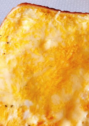 焼き加減はお好みで！エッグチーズトースト-レシピのメイン写真