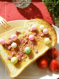 ルビーチョコ×おいりの甘塩トースト-レシピのメイン写真