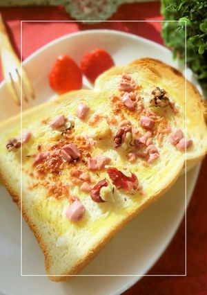 ルビーチョコとくるみの甘塩トースト-レシピのメイン写真