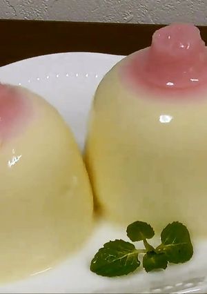簡単！ペットボトルで『おっぱいプリン』-レシピのメイン写真