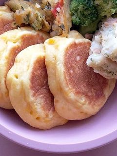 1歳娘の大好物♡卵なしかぼちゃパンケーキ-レシピのメイン写真