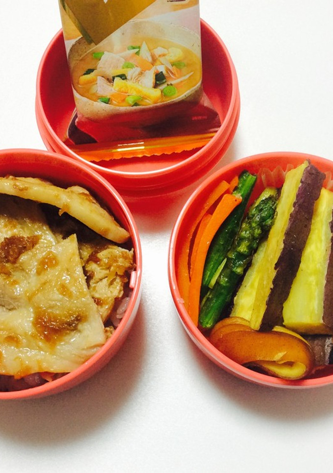 95、ミニ生姜焼き丼と野菜の素揚げ弁当♡-レシピのメイン写真