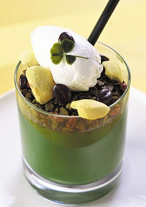 抹茶・栗小豆グラノーラのスムージー-レシピのメイン写真
