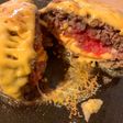 簡単!肉肉なチーズin&onハンバーグ