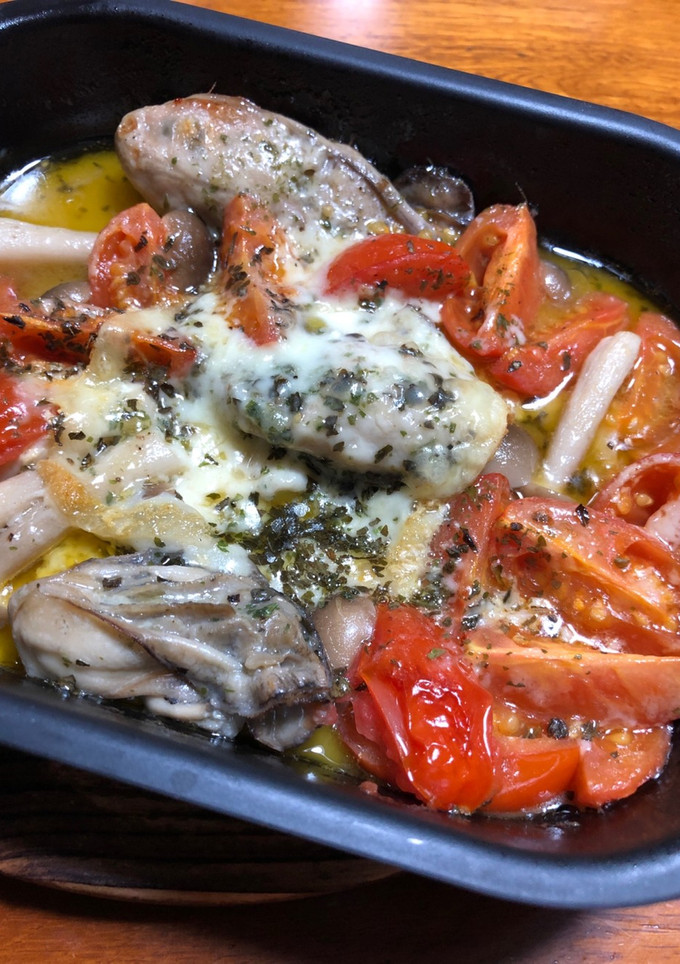 牡蠣とトマトとキノコのワイン蒸し-レシピのメイン写真