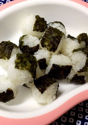 ひとくちおにぎり（離乳食後期〜）-レシピのメイン写真