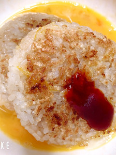 ズボラ飯!簡単焼肉タレおにぎり卵かけ♥-レシピのメイン写真