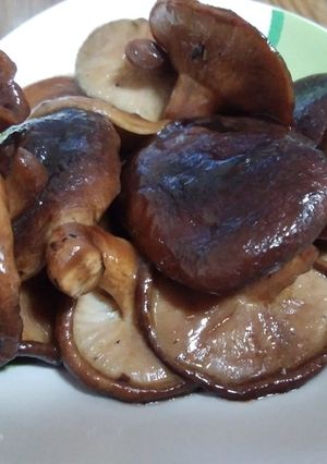 簡単!シイタケの麺つゆ蒸し焼き-レシピのメイン写真