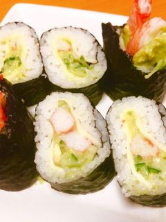 カニカマアボカドチーズ太巻き-レシピのメイン写真