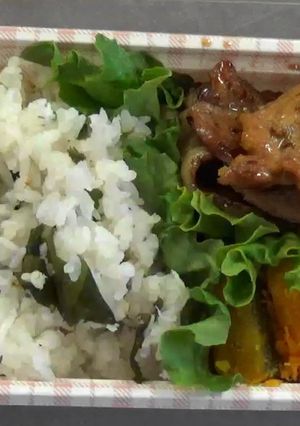 ポリ袋で炊くじゃこわかめごはん-レシピのメイン写真