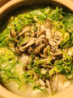 鶏肉のキャベツ&レタスがスッキリ野菜茸鍋-レシピのメイン写真
