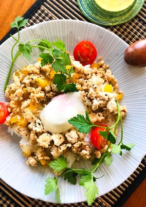 気分はアジアン＊超簡単ガパオ丼-レシピのメイン写真