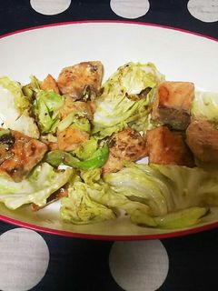 サーモンとキャベツのマヨ炒め-レシピのメイン写真