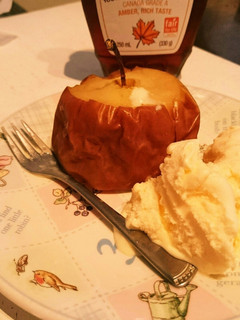 アラジンストーブで『焼きリンゴ』★-レシピのメイン写真