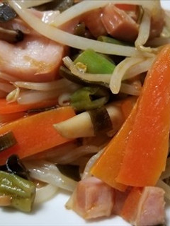 ヤマドリタケモドキと野菜等の旨い油炒め-レシピのメイン写真