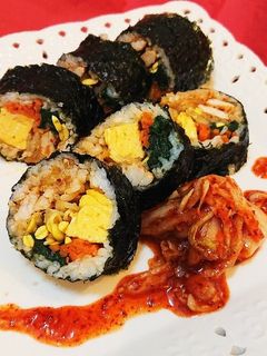 ☆キンパ風~豚キムチ入り海苔巻き☆-レシピのメイン写真