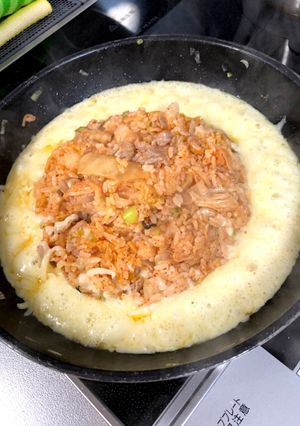 フライパンでチーズたっぷりキムチ炒飯♪-レシピのメイン写真