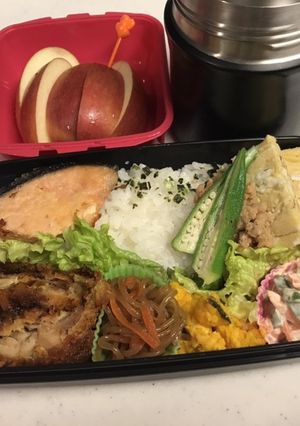 メンチカツ・鮭弁当-レシピのメイン写真
