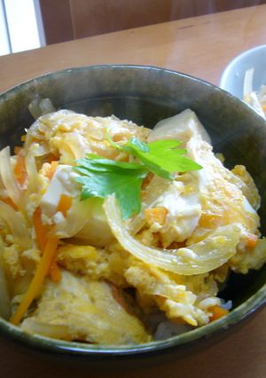 豆腐丼（親子丼風）-レシピのメイン写真
