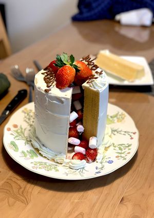無印の特大バウムで♡サプライズケーキ-レシピのメイン写真